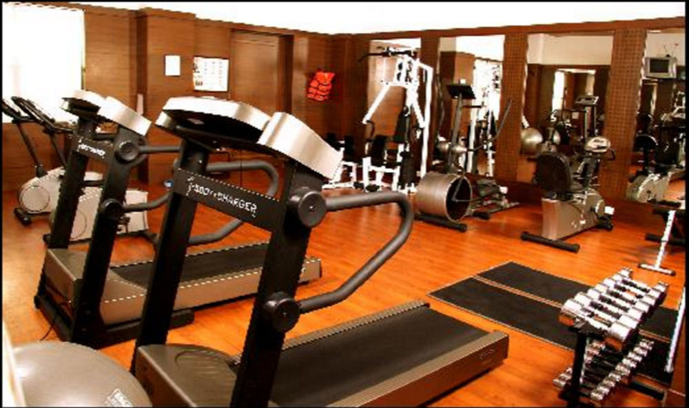 Greenpark Madrás Exterior foto A gym
