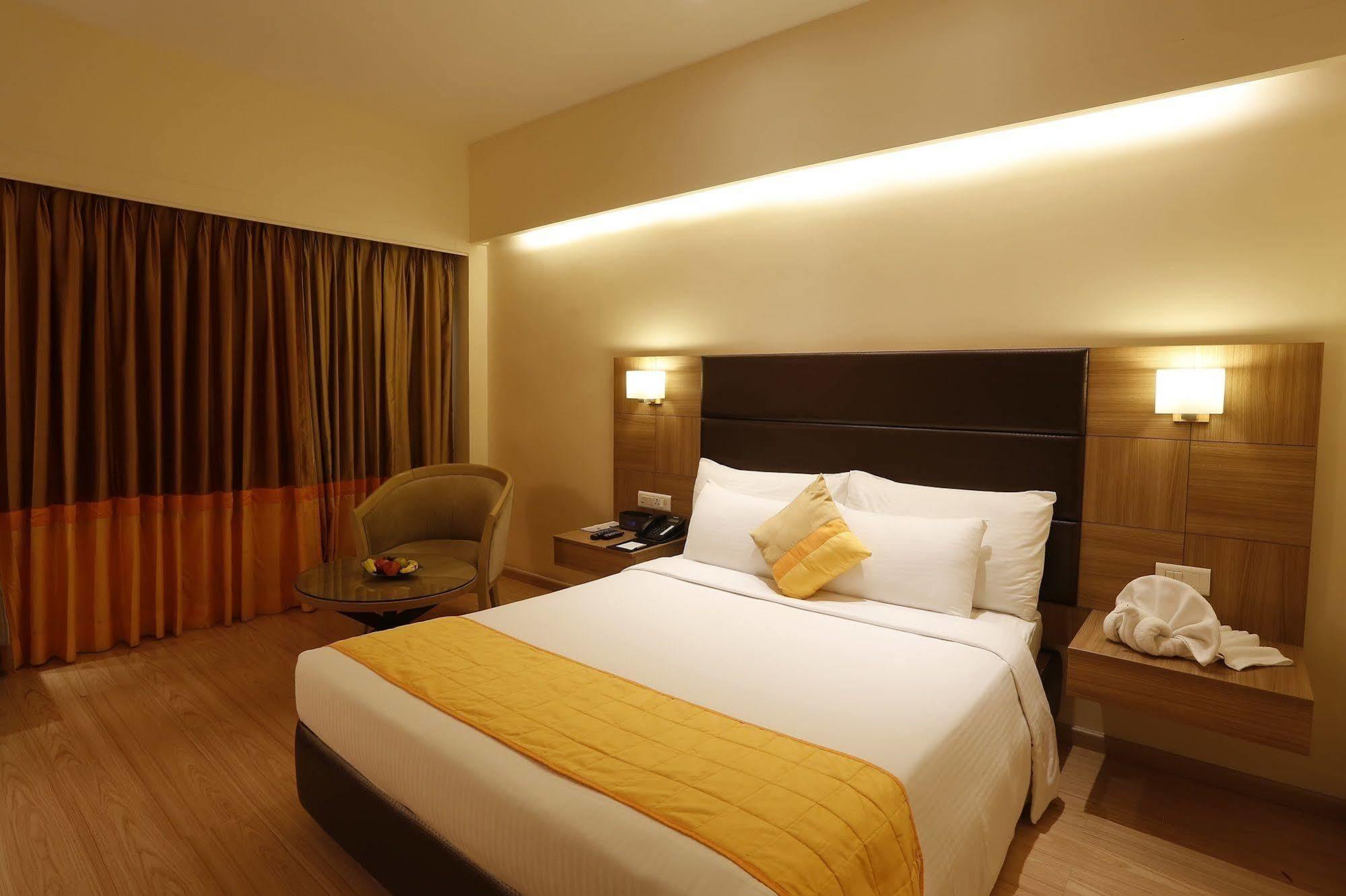 Greenpark Madrás Exterior foto A room at the hotel
