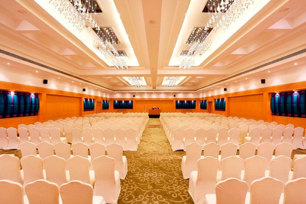 Greenpark Madrás Exterior foto The Grand Ballroom